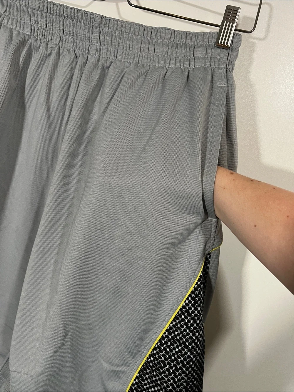 Jordan Premium Flight Basketball Shorts Gray and Neon Yellow Men’s Medium